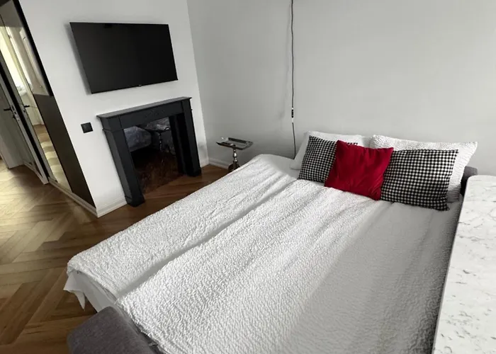 Miro Rooms Skolas - Quiet Chic, Free Parking, Self Check-In
